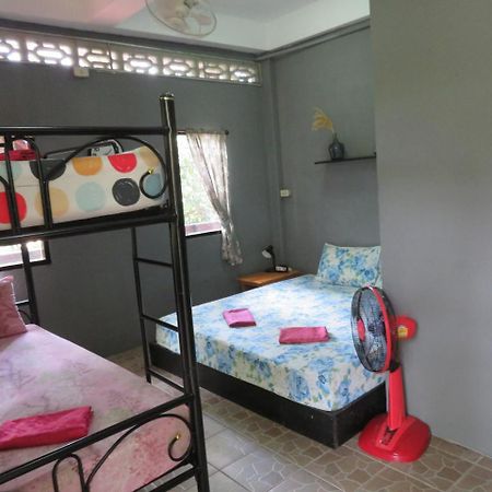 Same Same Guesthouse, Bar & Restaurant (Adults Only) 哈林海滩 外观 照片