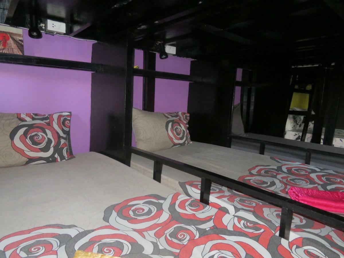Same Same Guesthouse, Bar & Restaurant (Adults Only) 哈林海滩 外观 照片